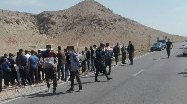 تجمع اعتراضی اهالی روستای «سیاباز» آذربایجان بر علیه معدنکاران + عکس