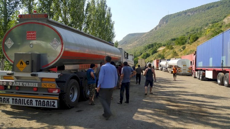 جمهوری آذربایجان هویت دو راننده کامیون متخلف ایران را اعلام کرد