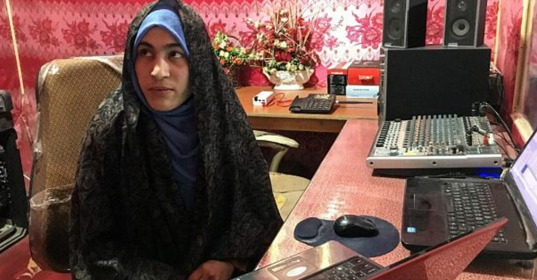روایتی از رادیویی که بعد قدرت گرفتن مجدد طالبان، تنها برنامه‌های مذهبی پخش می‌کند