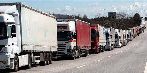 تشکیل صف‌های «10 کیلومتری» کامیون‌های ایران برای ورود به جمهوری آذربایجان
