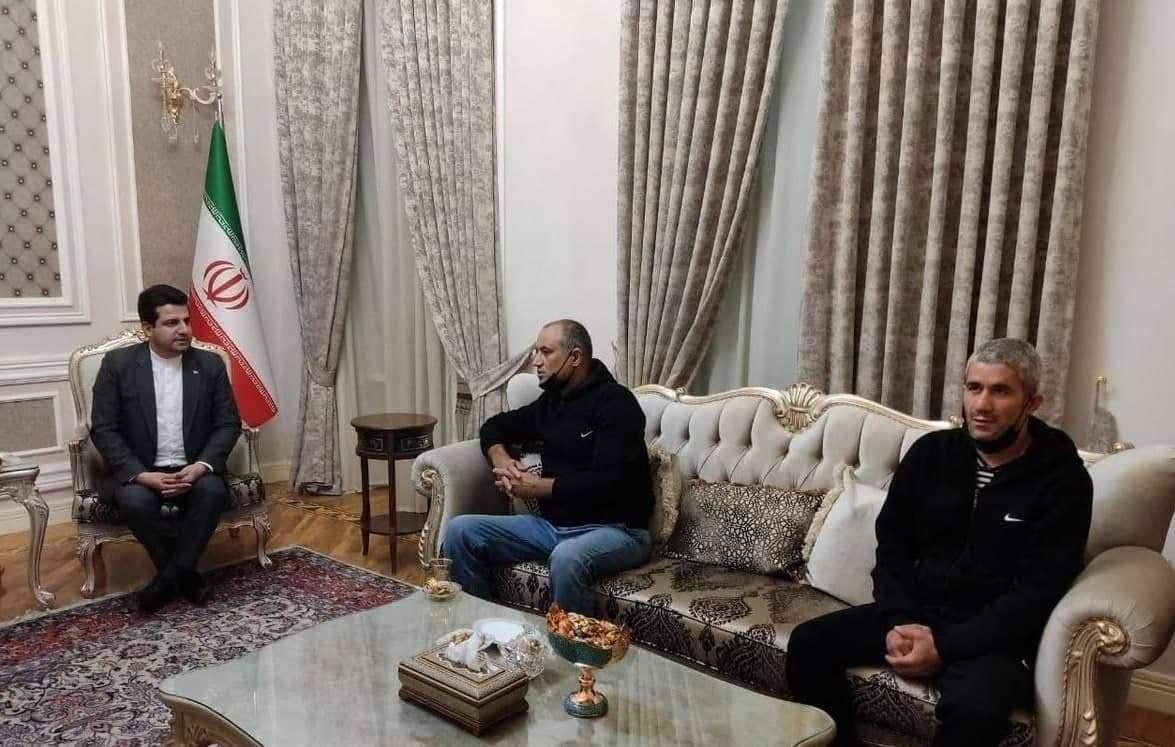 جمهوری آذربایجان دو راننده متخلف و قاچاقچی ایران را آزاد کرد