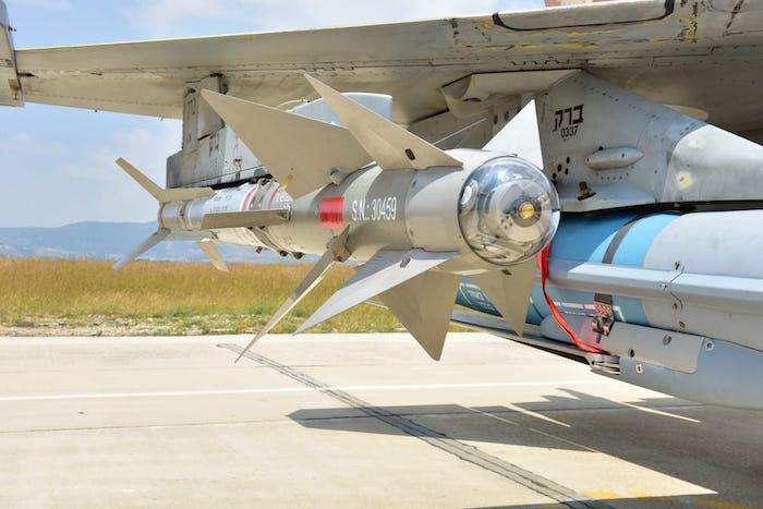 مجهز شدن جنگنده های آذربایجان به پیشرفته ترین موشک ساخت اسرائیل