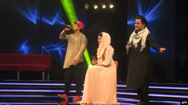 طالبان پخش برنامه‌های تلویزیونی با حضور زنان را ممنوع کرد