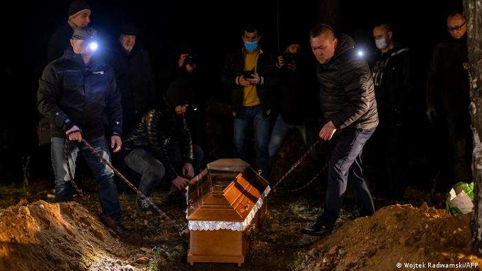 خاک‌سپاری پناهجویان گمنام در مرز لهستان توسط تورکان تاتار