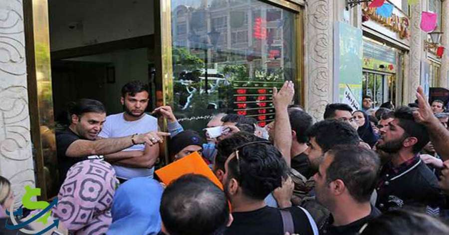 قیمت دلار از ۳۰ هزار تومان گذشت