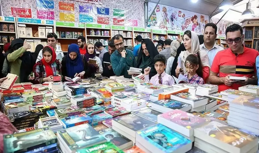 ممانعت اداره ارشاد از برگزاری نمایشگاه کتاب ترکی – فارسی در مرند