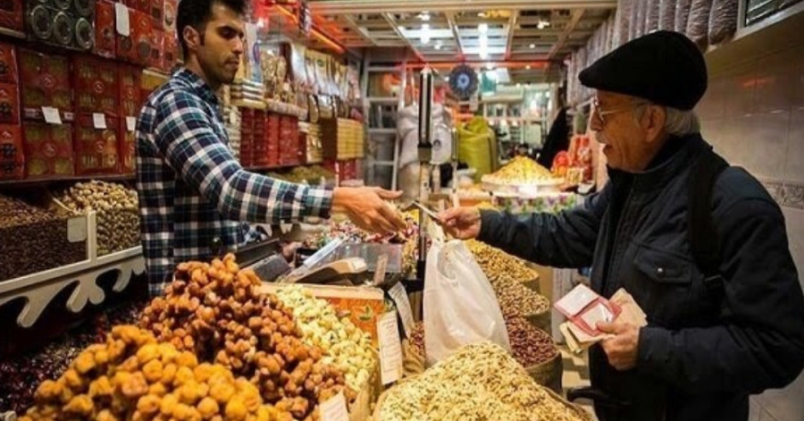 تاخت و تاز قیمت‌ آجیل و میوه در بازار شب چلله؛ کمبود نیست اما گرانی بیداد می‌کند