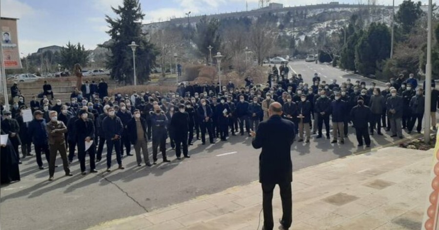 تجمع و اعتراض اساتید و کارکنان دانشگاه تبریز - تصویر