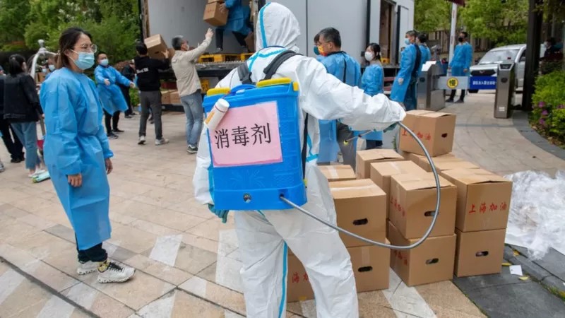 کرونا؛ چین محدودیت‌های قرنطینه را در شانگهای تشدید می‌کند