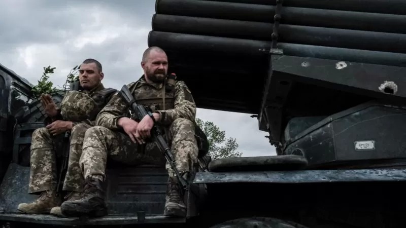 برای اولین بار از زمان آغاز جنگ در اوکراین، وزیران دفاع آمریکا و روسیه گفت‌و‌گو کردند