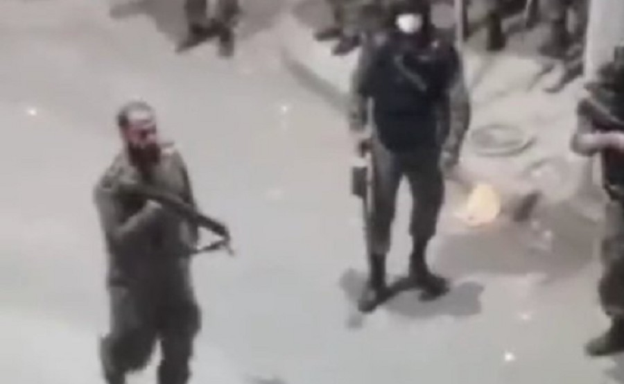 ماموران امنیتی ایران به روی معترضان عبادان آتش گشودند + فیلم