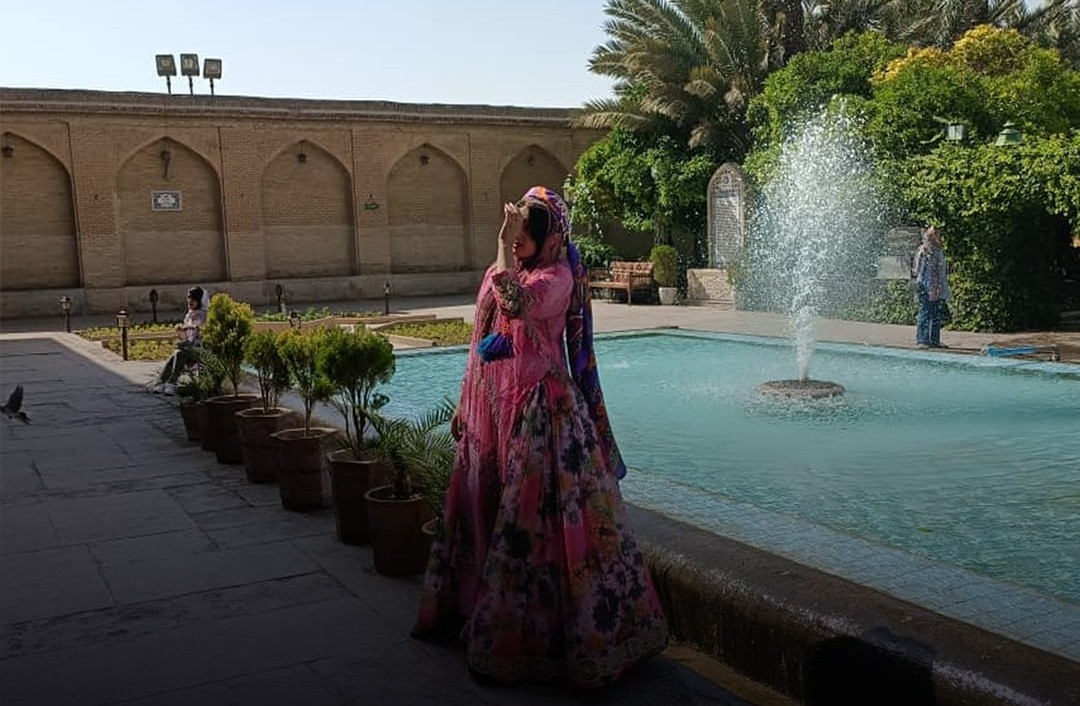 ورود به باغهای شیراز با لباس تورک‌های قشقایی ممنوع شد