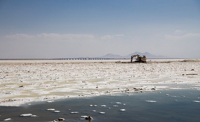 حجم آب دریاچه ارومیه ۱.۷۶ میلیون مترمکعب کاهش یافت