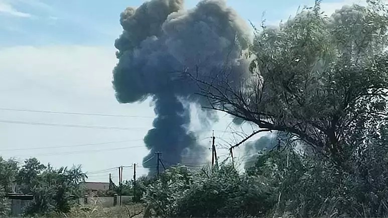 انفجارهای مهیب در پایگاه نظامی روسیه در کریمه