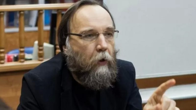 دختر «الکساندر دوگین» متحد پوتین در یک بمب‌گذاری نزدیک مسکو کشته شد