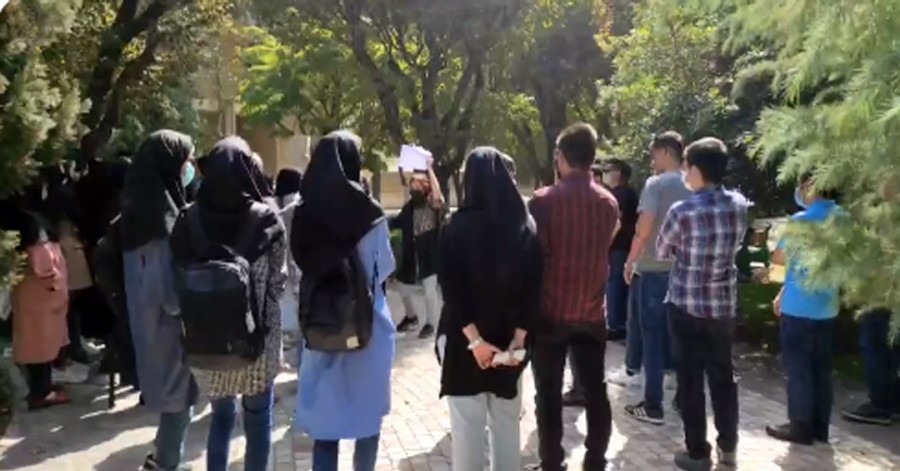 اعتراضات ضد حکومتی؛ اعتصابات سراسری دانشجویان و فرهنگیان آغاز شد