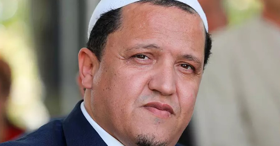 امام جمعه جنجالی فرانسه: رژیم آخوندی دشمن اسلام است