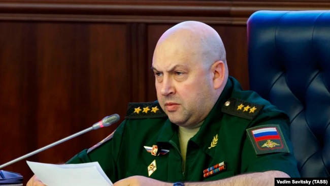 در پی عقب‌نشینی نیروهای روسی، فرمانده نظامیان روسیه در اوکراین تغییر یافت