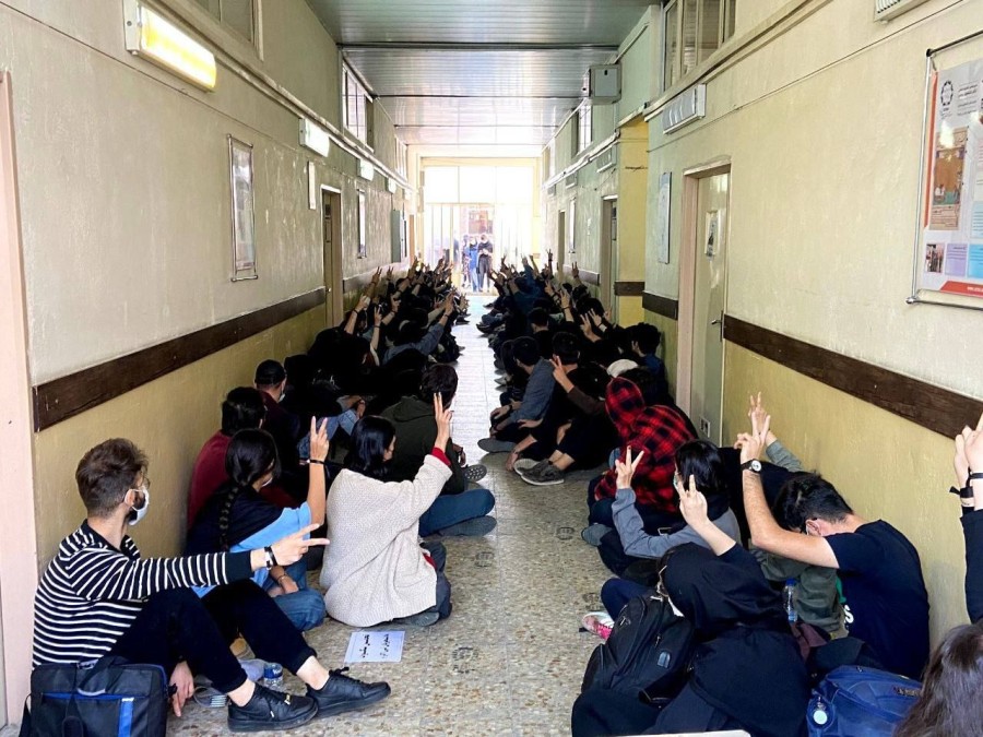 تحصن سکوت دانشجویان در دانشگاه نبی اکرم تبریز