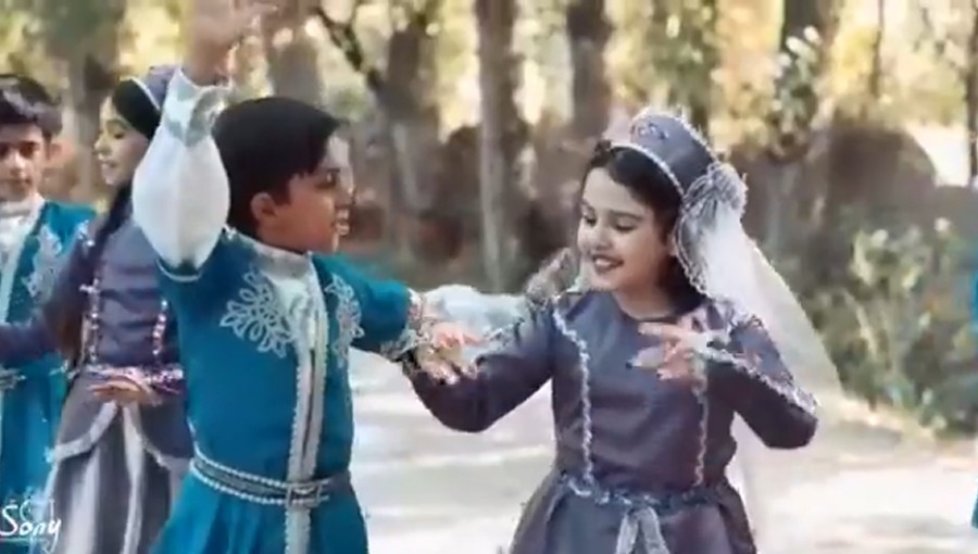 پلمپ آموزشگاه «گؤی‌لر» خوی به دلیل رقص آذربایجانی دختران خردسال در کلیپ این آمورشگاه