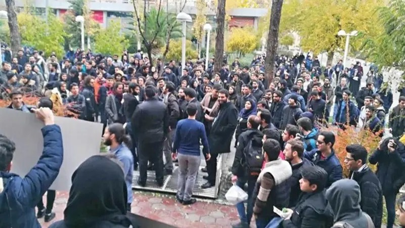 صدراعظم آلمان از تحریم‌های جدید علیه ایران و افزایش فشار بر سپاه پاسداران خبر داد