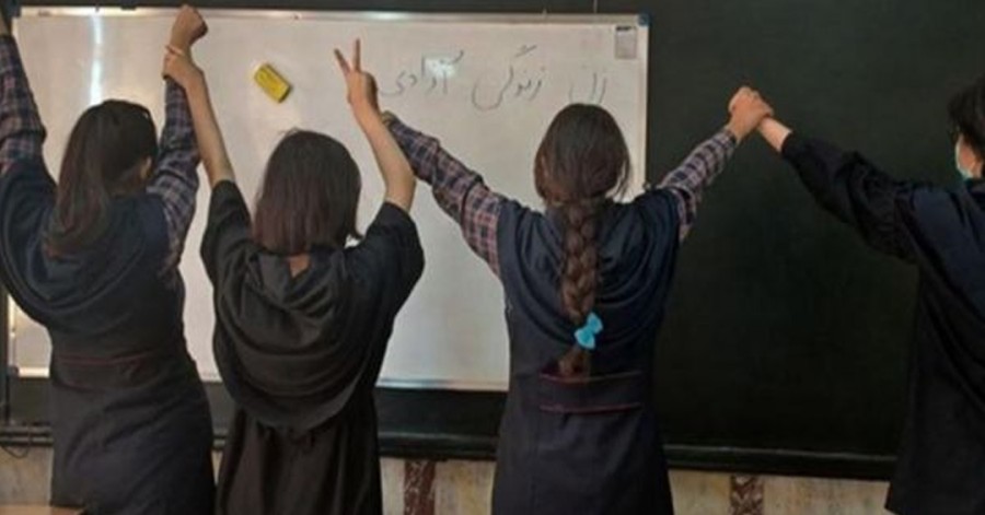 نشریه معتبر پزشکی:‌ حکومت ایران می‌خواهد کودکان را مغزشویی کند