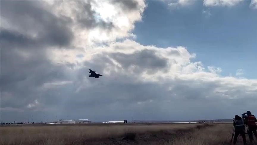 پرواز موفقیت آمیز جنگنده بدون سرنشین ترکیه «کیزیل الما»