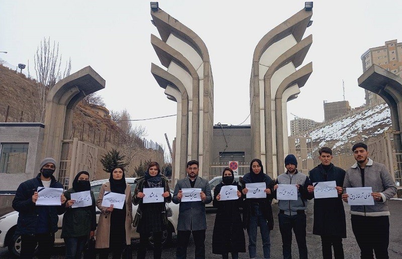اعلام همبستگی نمادین دانشجویان دانشگاه آزاد تبریز با زلزله زدگان خوی: «وطن آدینا بیرلیک یاراشیر»