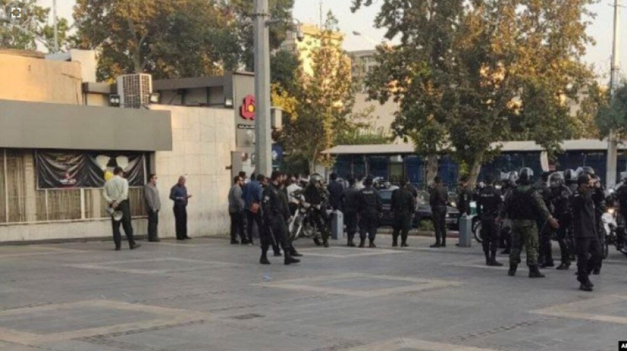 «اخراج» ۱۶ دانشجو و تعلیق دو استاد دانشگاه در ارتباط با اعتراضات اخیر