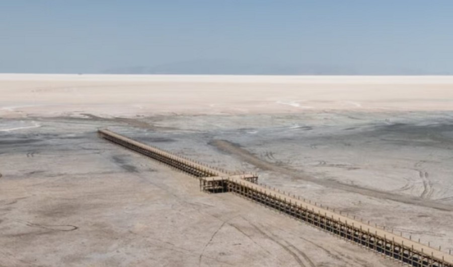مساحت دریاچه ارومیه بیش از ۱۰۰۰ کیلومترمربع کاهش یافت