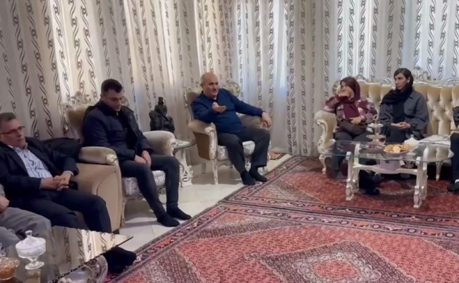 عباس لسانی در جمع فعالین آذربایجانی؛ ما هیچ وقت دست به خشونت نزده‌ایم. چرا که ذات حرکت ملی آذربایجان، حرکتی مسالمت‌آمیز است