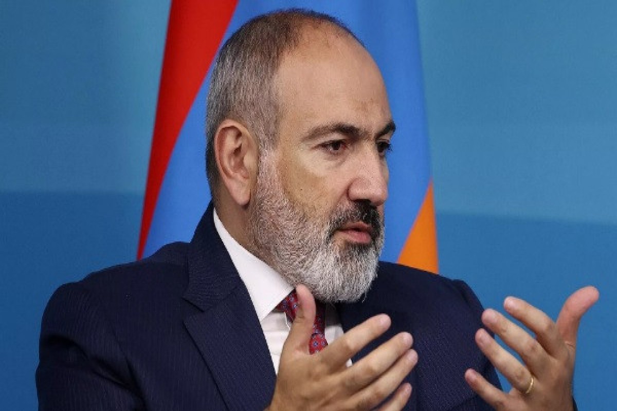 Paşinyan Rusiyaya səfərə gedib