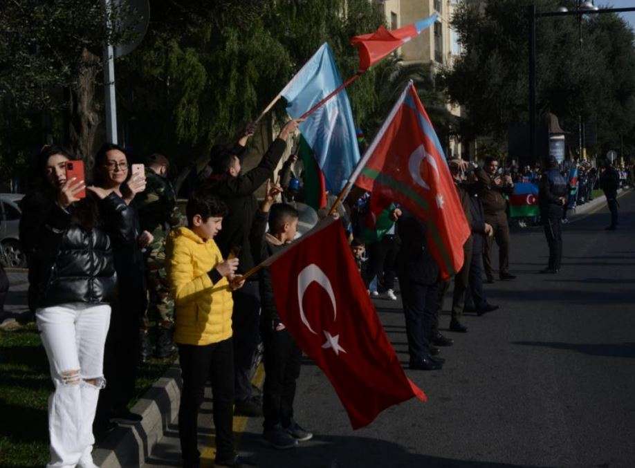 Bakıda Zəfər yürüşü başlayıb-FOTOLAR