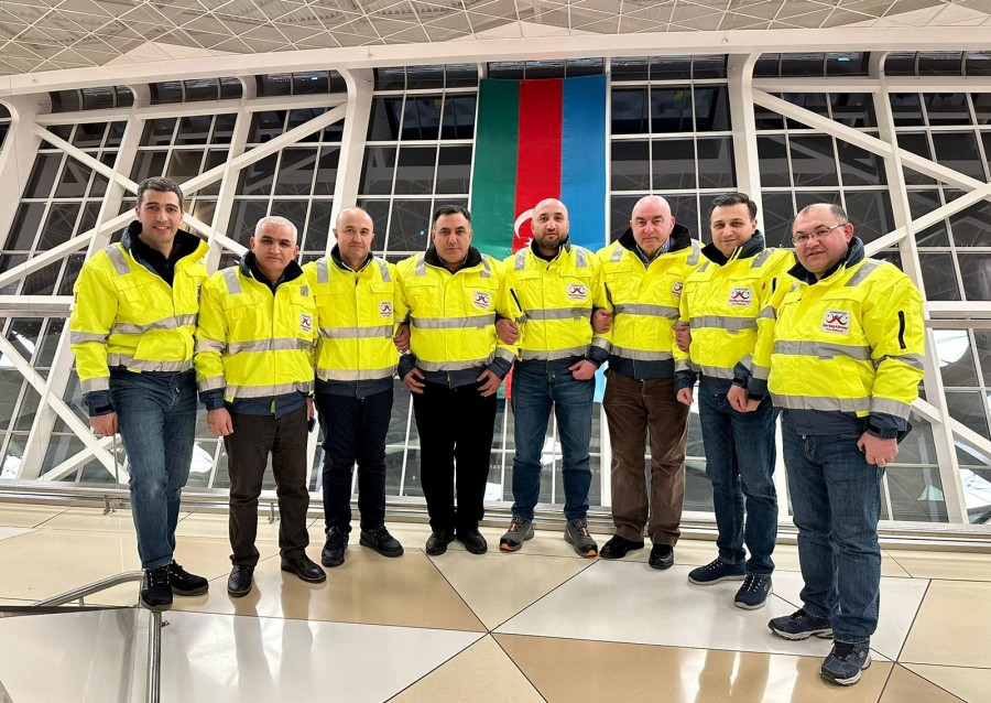 “Qardaş Köməyi” platforması rəhbərləri zəlzələ bölgəsinə yollanıb