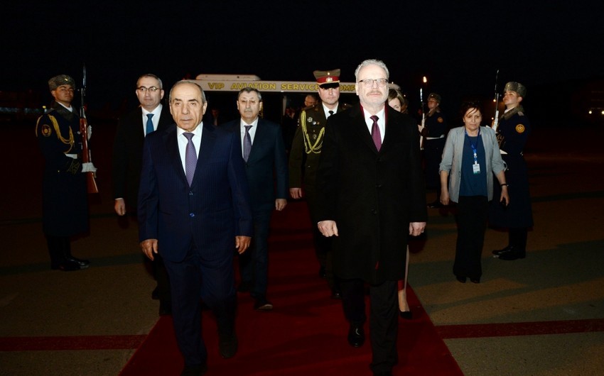 Latviya Prezidenti Egils Levits Azərbaycana rəsmi səfərə gəlib