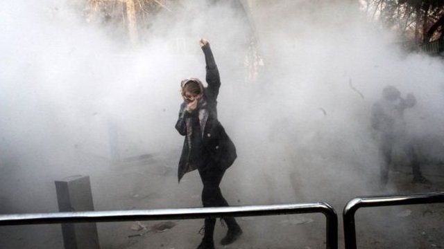 Təbrizin Şahnaz küçəsində və Ərk qalası ətrafında etiraz aksiyaları keçirilir