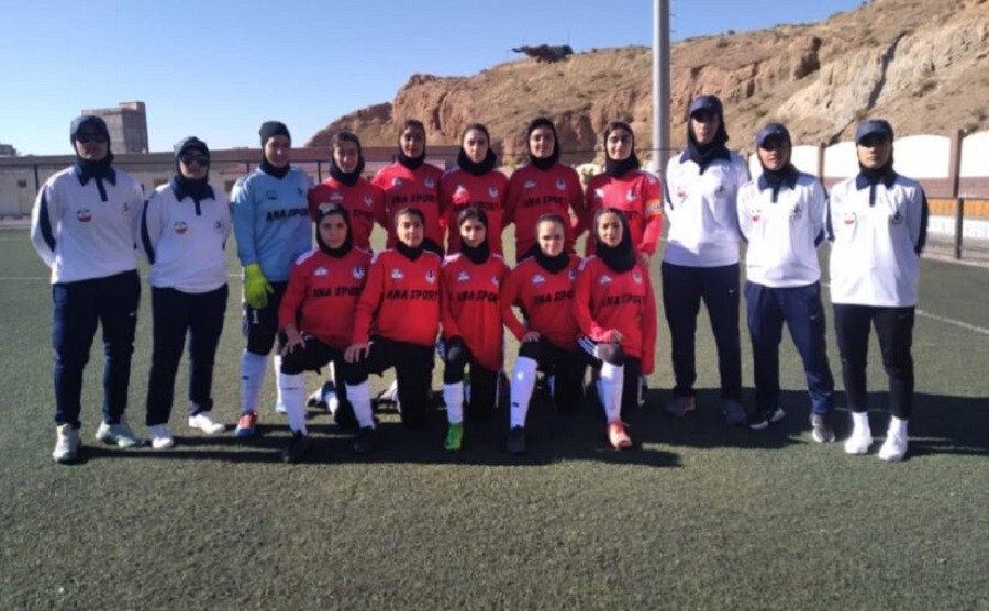 Təbrizin qadınlardan ibarət  "Ana sport" futbol klubu yeni uğur qazanıb