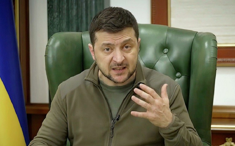 Zelenski NATO-nu ittiham edib: "Qərblə Rusiya arasında qalmışıq” - YENİLƏNİB