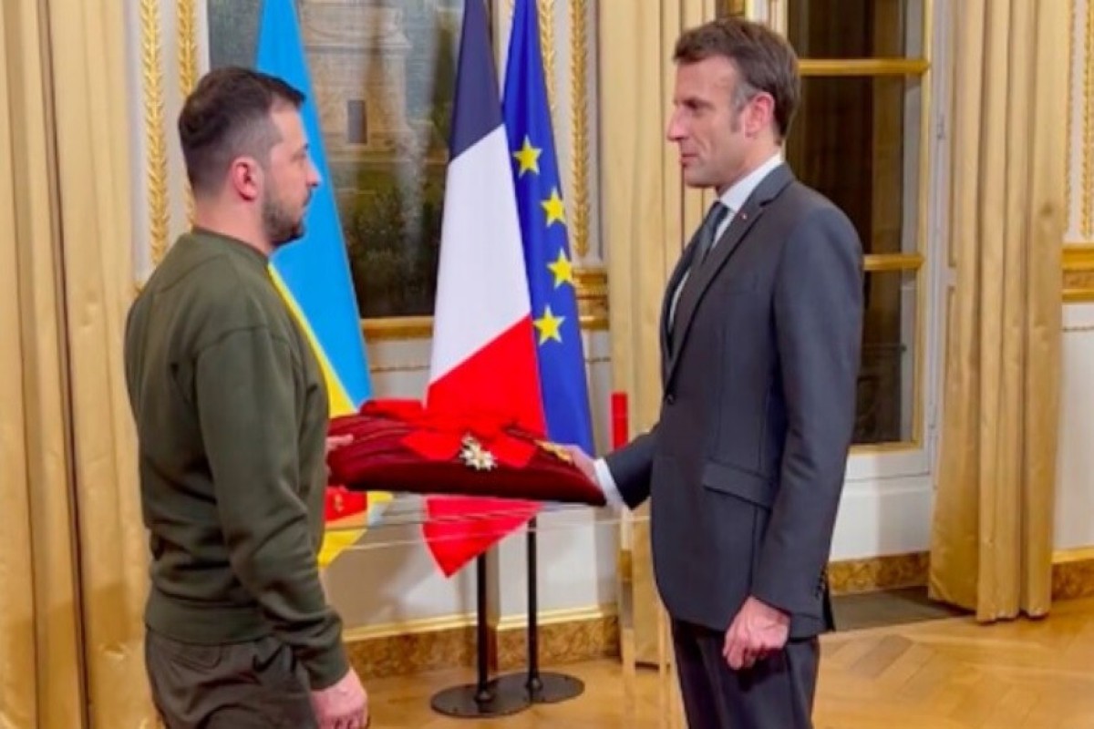 Zelenski Fransanın “Fəxri Legion” ordeni ilə təltif edilib