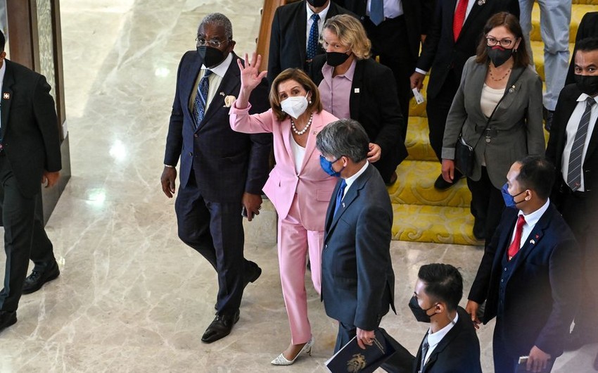 Nensi Pelosi Tayvandan bəyanat verib: "Səfərim ABŞ-ın Çin siyasətinə zidd deyil"