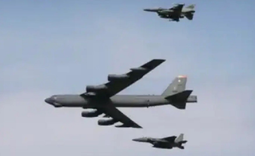 Pentaqon rəsmiləri: "B-52 bombardmançılarının uçuşu İrana açıq mesaj idi"