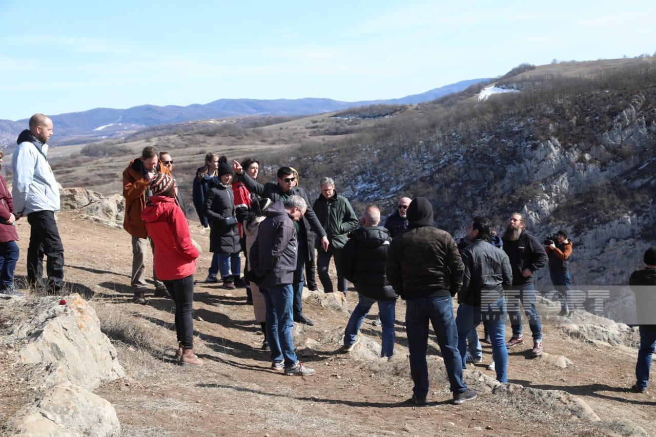 Beynəlxalq səyahətçilər Cıdır düzündə olublar