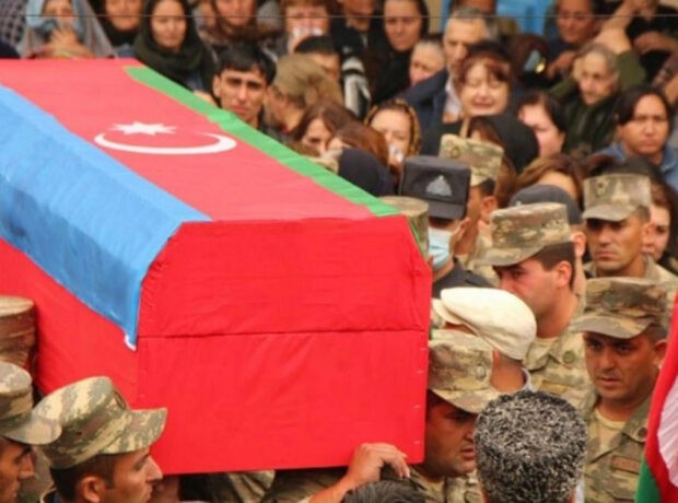 Şəhid ailələrinə verilən aylıq təqaüd artırıldı