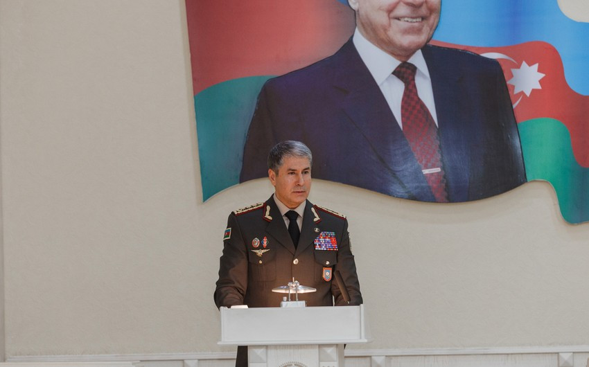 Vilayət Eyvazov Daxili Qoşunlarda müşavirə keçirib, tapşırıqlar verib