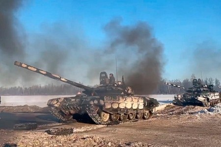 Kiyevin yaxınlığında şiddətli döyüşlər gedir, Rusiya yeni qüvvələr gətirir