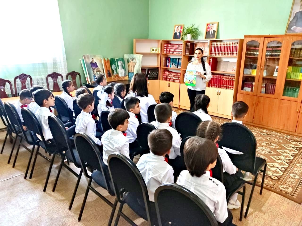 "Məktəb bitdi, oxumağa davam"- Mehdiabad kitabxanasında yay görüşlərinə başlanılıb