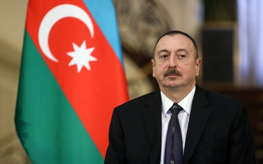 İlham Əliyev Laçın-Xankəndi yolunun mülki şəxslər və mülki təyinatlı yüklərin keçidi üçün açıq olduğunu bəyan edib