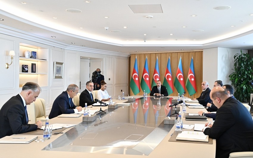 İlham Əliyev: "Qarabağ və Şərqi Zəngəzurun bərpası ilə bağlı gələn ilin təklifləri yəqin ki, yaxın aylarda mənə təqdim ediləcək"