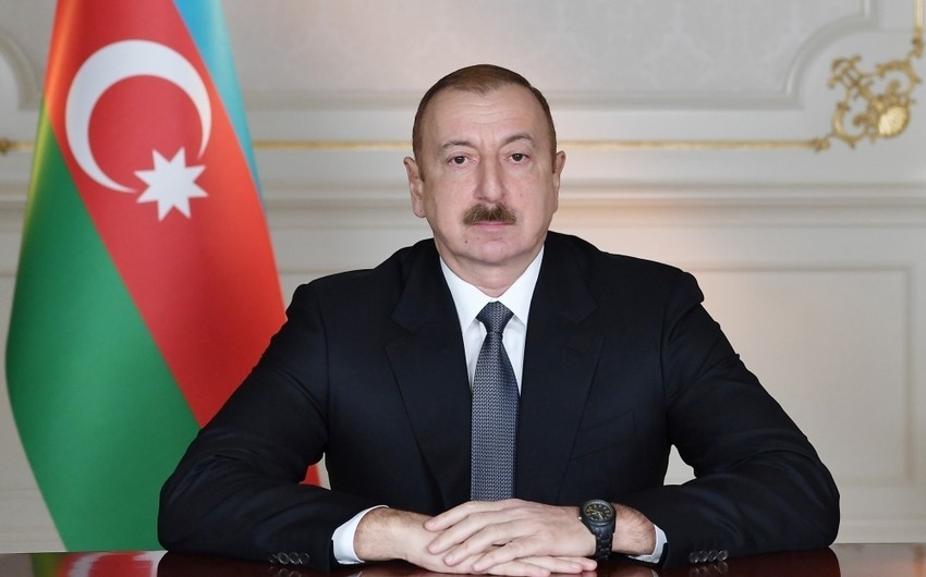 İlham Əliyev: "Azərbaycanla Misir arasında əlaqələr konstruktiv məcrada inkişaf edib"