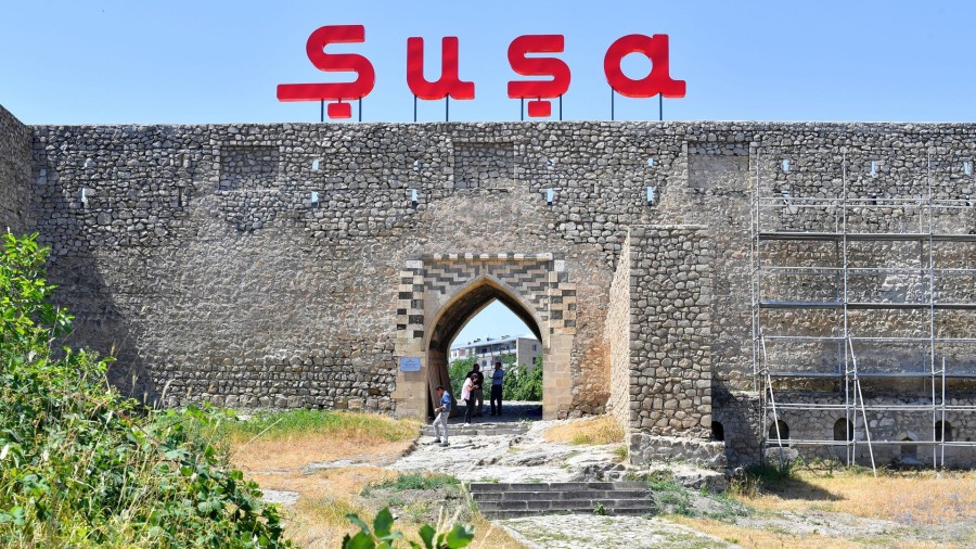 Pənahəli xanın İspaniyada yaşayan varisi Şuşaya gedəcək